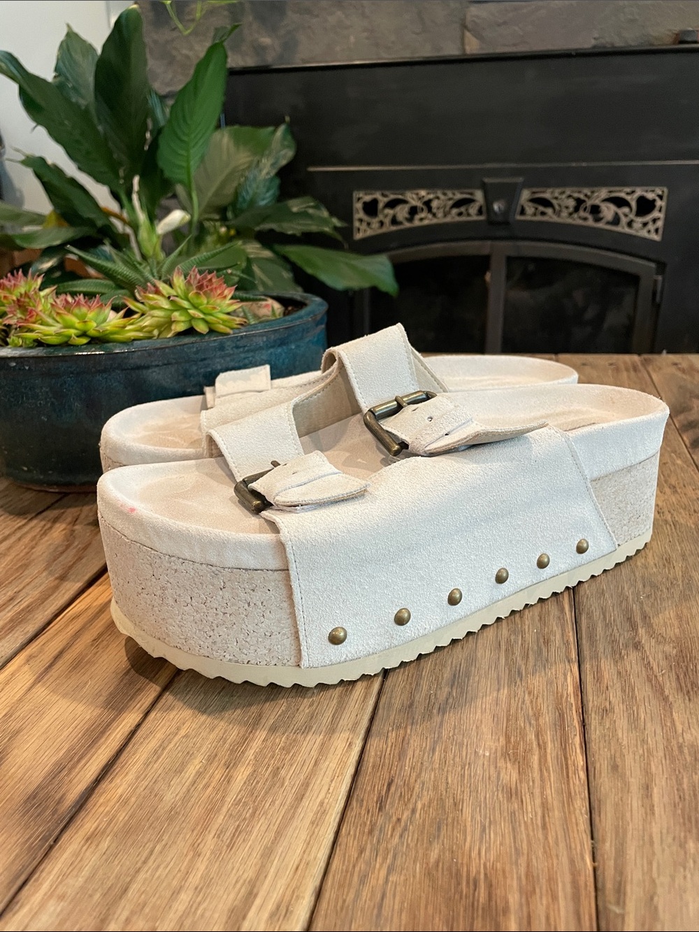 Intentionally Blank Rule Breaker Platform Sandals in White Size 39/8
